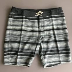 Mens Linksoul Striped Drawstring Waist Boardwalker Short – Waist 34″